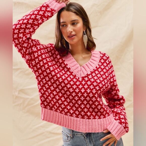 Stylish Red and Pink Houndstooth Like Women's Sweater sz Medium - Picture 7 of 14